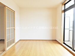 ヴェルデ・ジャルディーノ　A棟 2階3DKのリビング/ダイニング