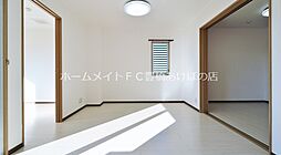 フラットＫ 2階2LDKのリビング/ダイニング