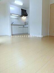 プラシード森岡 1階1LDKのリビング/ダイニング