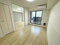 リーフ 2階1LDKのリビング/ダイニング