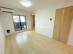 イターナル伊藤I 2階1LDKのリビング/ダイニング