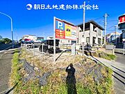 【外観写真】表現された空間はたくさんの光を浴び、風を感じ、暮らしの時間を豊かにしてくれます。