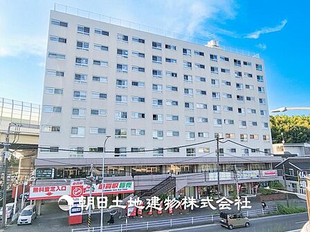 【現地写真】表現された空間はたくさんの光を浴び、風を感じ、暮らしの時間を豊かにし、大切な家族の思い出を刻んでいきます。