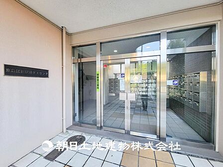 【エントランス】開放的なエントランスは毎日の行き帰りを彩ります。
