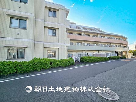 【現地写真】おしゃれな雰囲気や自然の潤い、親しみやすさといった特徴を、街に新たな価値をもたらし続けてくれます。