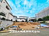 外観：【現地写真】家族の色を映し出しながら、いつしか街の風景に溶け込んでいきます。