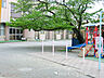 周辺：【市ヶ尾幼稚園】450ｍ　市ヶ尾エリアらしい落ち着いたご家庭が多い安心の幼稚園です。行事・教育ともに充実していてバランスがよく、エリア内でも高い評価を得ています。