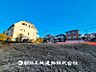 外観：【外観写真】 周辺は落ち着いた住宅街で、毎日の買い物や通勤・通学も快適な立地。 