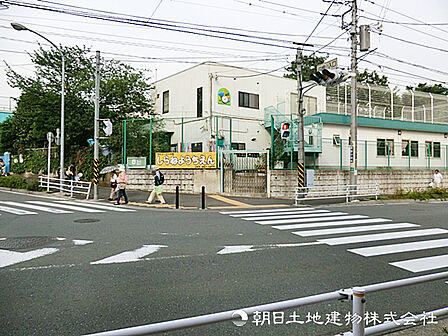 白根幼稚園730m