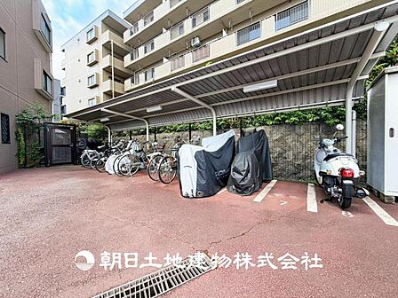 【共用部】表現された空間はたくさんの光を浴び、風を感じ、暮らしを豊かにしてくれます。家族の思い出を刻んでいきます。