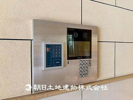 【オートロック】大切なご家族と住まいを守るオートロックがあれば防犯面だけでなく訪問販売撃退にも役立ちます。