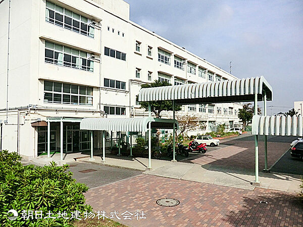 周辺を拡大表示