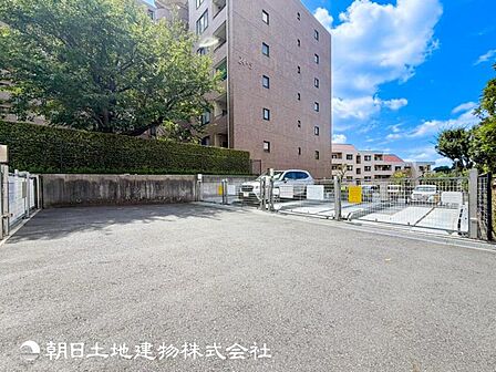 【駐車場】時間のゆとりと空間、暖かな陽光がもたらす光と風を独占してください。ここから新しい暮らしが始まります。