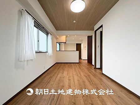 【リビング】家族や友人との時間など1番多くの時間を過ごす空間だからこそ快適な空間を目指してプランニングしました