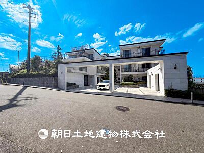 外観：【外観・立地】その家から感じられる、気品・上質・重厚感・極細やかさ、そのすべては見た者に安らぎを与える特別な空間です。