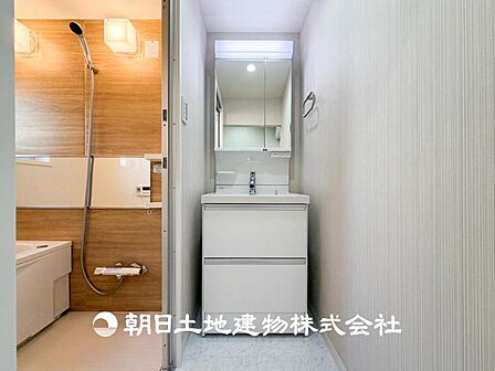 【洗面化粧台】こだわりをもった洗面台は普段の日々をファッショナブルな日々に変換してくれる力があります。