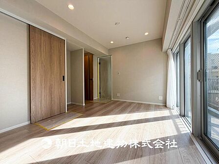 【リビング】家族や友人との時間など1番多くの時間を過ごす空間だからこそ快適な空間を目指してプランニングしました