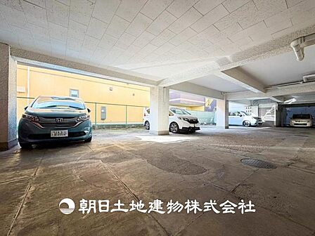 【駐車場】時間のゆとりと空間、暖かな陽光がもたらす光と風を独占してください。ここから新しい暮らしが始まります。