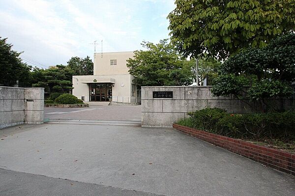 画像25:名古屋市立萩山中学校 205m