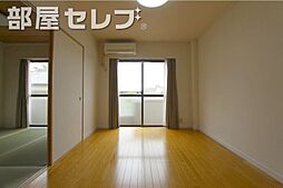 ヴィラ南山 3階2DKのリビング/ダイニング