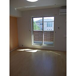 アクティー平針 2階1LDKのリビング/ダイニング