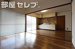 ワイズビル 3階2LDKのリビング/ダイニング