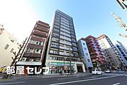 白川公園真横の立地です