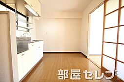 ニューアーバン 3階2DKのリビング/ダイニング