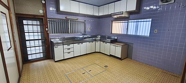 キッチンを拡大表示