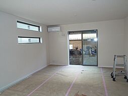 カーサ フォンテ 108 1階3LDKのリビング/ダイニング