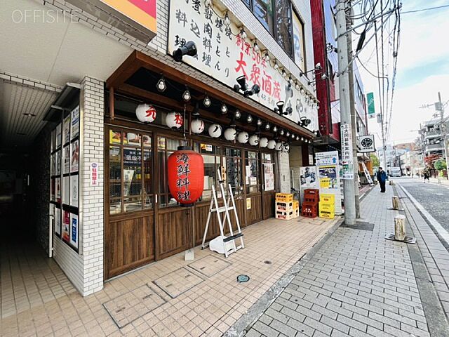 7 / 11