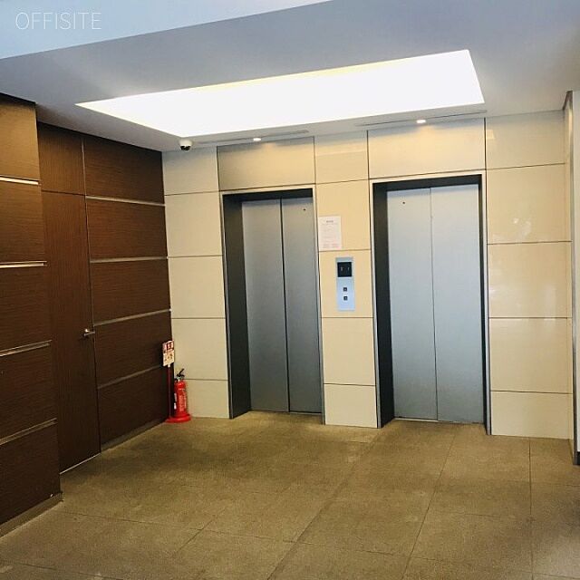 14 / 17