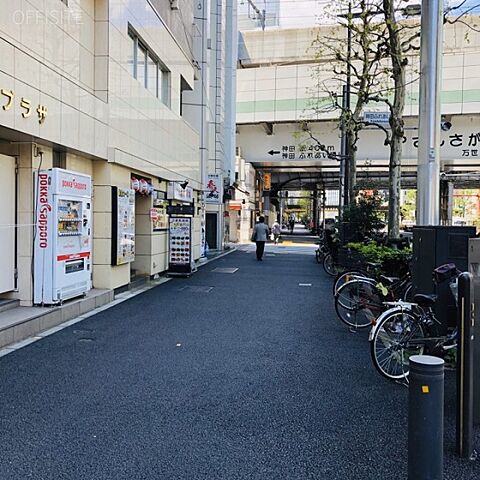 周辺
