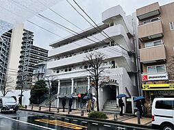 6 / 22