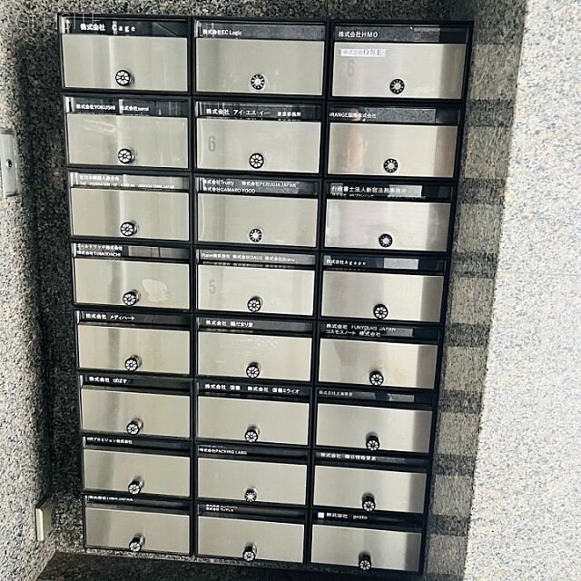 20 / 30