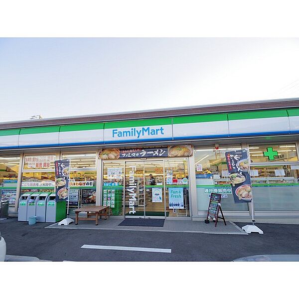 画像27:コンビニ「ファミリーマート東御和店まで774ｍ」