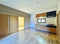 佐々木ビル 103 1階3LDKのリビング/ダイニング