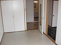 スクウェアガーデン緑井 203 2階3LDKのリビング/ダイニング