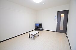 レオネクストサリエール 106 1階1Kのリビング/ダイニング