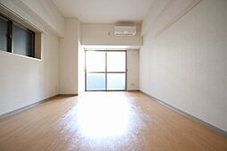 クレセント・ヒルズ 401