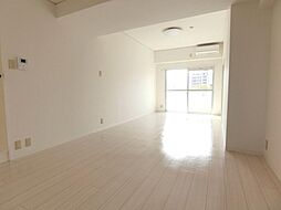 Ｕ−ＦＬＡＴＳ 304 3階1LDKのリビング/ダイニング