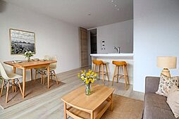 シャーメゾンフロントゲート 101 1階1LDKのリビング/ダイニング