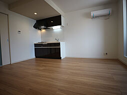 Grandtic江波西 202 2階1LDKのリビング/ダイニング