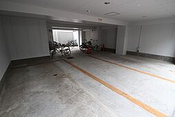 10 / 19