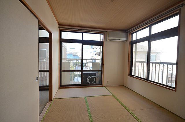 寝室