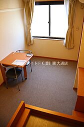 レオパレス成海 2階1Kのリビング/ダイニング