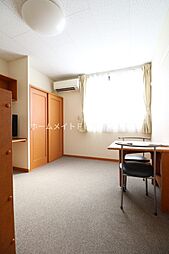 レオパレス井ノ口 2階1Kのリビング/ダイニング