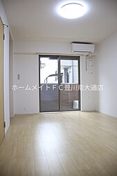 マンス　シャン 1階2Kのリビング/ダイニング