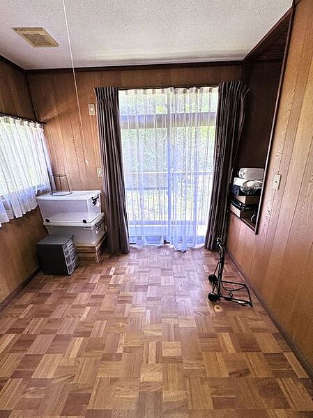 洋室を拡大表示
