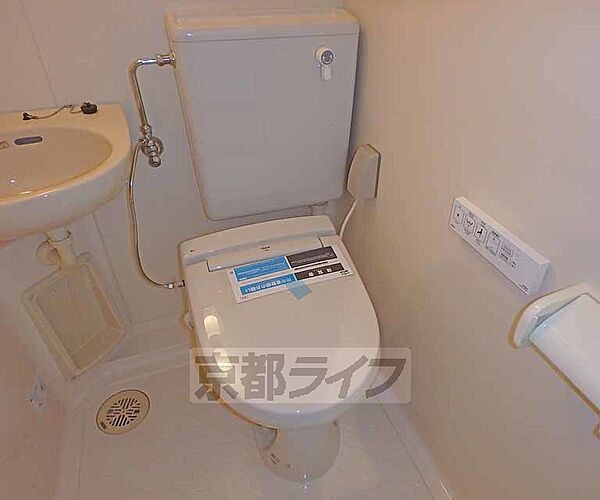 画像13:機能的なトイレです。